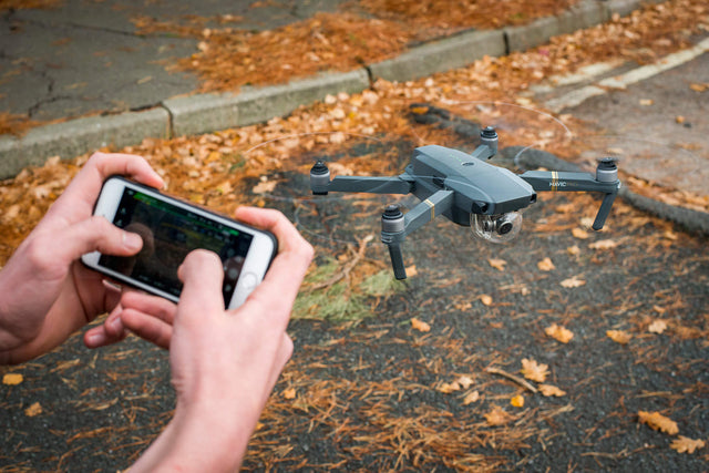 Flying the DJI Mavic Pro with Smartphone WIFI