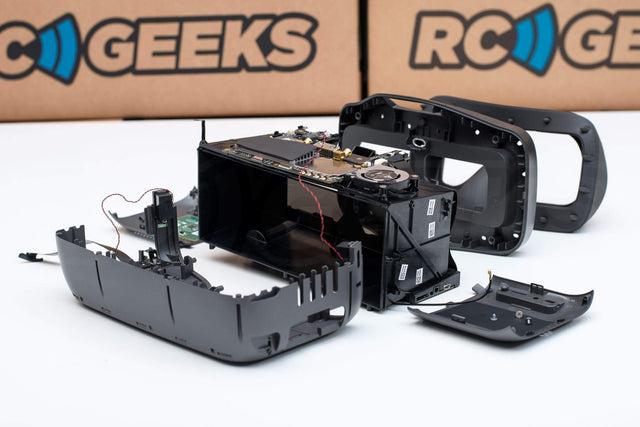 DJI Goggles Racing Edition Teardown: What's inside?